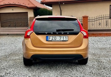 Volvo V60 I Kombi 2.0 D3 163KM 2010 Volvo V60 D3 5cyl 163KM Automat bixenon polskory PDC Navi 2.0 Diesel, zdjęcie 6
