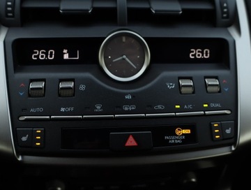 Lexus NX I SUV Facelifting 300h 197KM 2019 Lexus NX 300h, Salon Polska, Serwis ASO, 4X4, zdjęcie 12