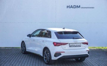 Audi A3 8Y Sportback-e 1.4 TFSI-e 245KM 2021 Audi A3 Sportback 1.4 e-TSI Plug-in Hybrid 245km S-Line 1.4 Hybryda Plug-in, zdjęcie 5