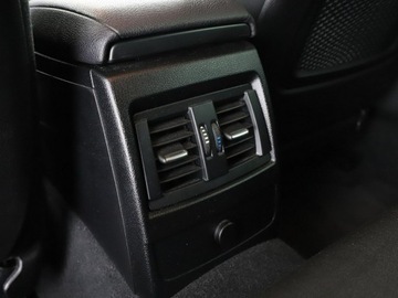 BMW Seria 1 F20-F21 Hatchback 5d Facelifting 2015 118d 150KM 2017 BMW 118 2.0d Automat Advantage Tempomat Nawigacja, zdjęcie 34