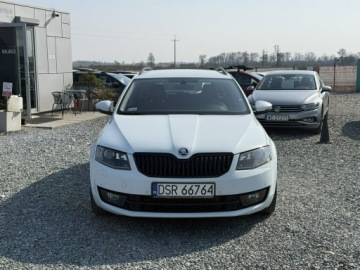 Skoda Octavia III Kombi 2.0 TDI 150KM 2016 Škoda Octavia Skoda Octavia 2.0TDi 150KM 2015r, zdjęcie 1