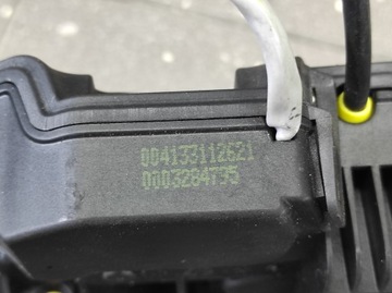 MERCEDES C W203 2003 PŘEDNÍ LEVÝ ZÁMEK