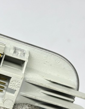 LAMPA VNITŘNÍ STŘEDNÍ  NISSAN MICRA K12 8200074362