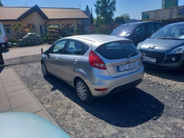 Ford Fiesta VII 2009 Ford Fiesta FORD FIESTA 1200 benzyna 5 drzwiach zarejestrowane w kraju 1.2, zdjęcie 3