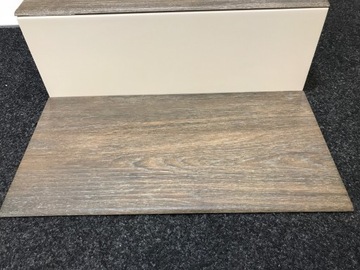 Stopnice gresowe drewno brąz 30x60 lux