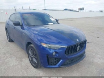 Maserati Levante 2021 Maserati Levante S Gransport 2021 3.0 Benzyna 424KM, zdjęcie 6