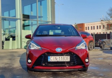 Toyota Yaris III Hatchback 5d Facelifting Hybrid 100KM 2017 Toyota Yaris Hybrid 2017 1.5 100KM Automat 35.967km Salon PL Bezwyp 1wl, zdjęcie 1