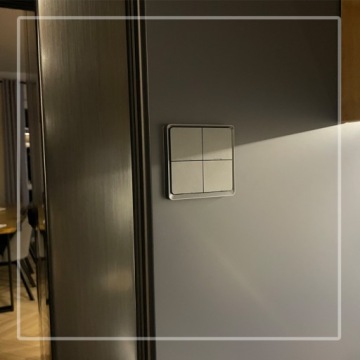 Пульт дистанционного управления TUYA ZigBee КНОПКА СЦЕН 4 канала 12 СЦЕН
