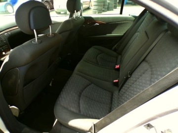 Mercedes Klasa E W211 2004 MERCEDES E-211 2.2 CDI ZAREJESTROWANY, zdjęcie 9