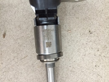 MITSUBISHI ECLIPSE CROSS 1.5 LIŠTA VSTŘIKOVAČE