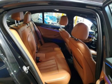 BMW Seria 5 G30-G31 2019 BMW Seria 5 2019 BMW 530 XI 2.0 Benzyna 248KM, zdjęcie 9
