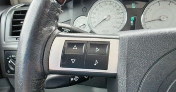 Chrysler 300C I Touring 3.0 CRD V6 218KM 2006 Chrysler 300C 3.0 CRD ANDROID Xenon Skora Kamera 3.0 Diesel 218KM, zdjęcie 16