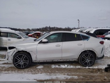 BMW X6 G06 2024 BMW X6 xDrive40i 2024 3.0 Benzyna 375KM, zdjęcie 2