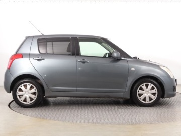 Suzuki Swift IV 2009 Suzuki Swift 1.3, 4X4, Klima, Klimatronic, zdjęcie 5