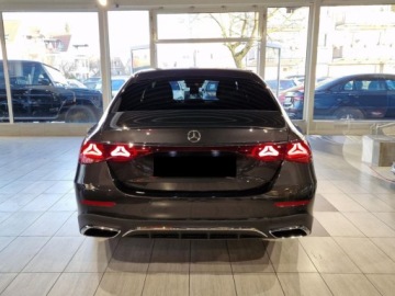 Mercedes Klasa E W214 Sedan 2.0 220d 197KM 2026 E Klasa 220 d 4-Matic AMG 2.0 (197KM) 2026, zdjęcie 1