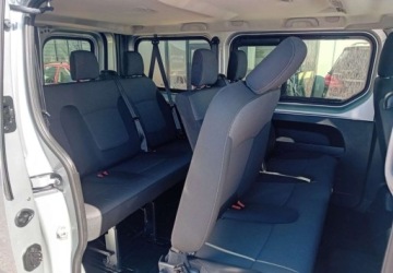 Renault Trafic III 2019 Renault Trafic Renault Trafic Combi 3,0t Life 2.0 Diesel 120KM, zdjęcie 11