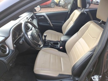 Toyota RAV4 IV MPV Facelifting 2.0 Valvematic 152KM 2017 Toyota RAV4 2.0 Premium 4x4 IV (2012-2018) 2.0 Pre, zdjęcie 9