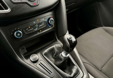 Ford Focus III Sedan Facelifting 1.5 TDCi 95KM 2017 Ford Focus Ford Focus 1.5 TDCi Trend Sport 1.5 Diesel 95KM, zdjęcie 10