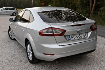 Ford Mondeo IV Hatchback 2.0 Duratorq TDCi DPF 140KM 2011 FORD MONDEO 2.0TDCI* Hatchback* Nawigacja * Zarejestrowane w PL, zdjęcie 15