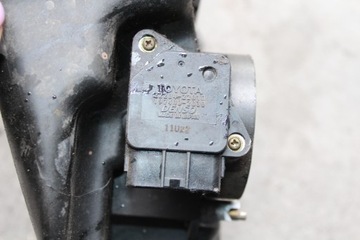 PRZEPŁYWOMIERZ TOYOTA YARIS I 1.0 1.3 22204-22010