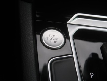 Volkswagen Arteon Fastback Facelifting 2.0 TSI 190KM 2022 VW Arteon 2.0 TSI, Salon Polska, Serwis ASO, zdjęcie 15