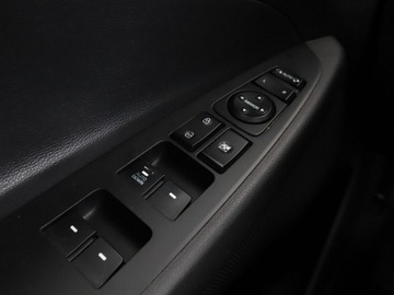 Hyundai Tucson III SUV 1.7 CRDI 115KM 2017 Hyundai Tucson Navi Czujniki parkowania, zdjęcie 33