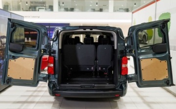 Toyota 2024 Toyota Proace Verso Verso 2.0 D4-D Long Business 2.0 Diesel 144KM, zdjęcie 22