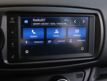 Toyota Yaris III Hatchback 5d Facelifting 2017 1.5 Dual VVT-iE 111KM 2020 Toyota Yaris 1.5 Dual VVT-i, Salon Polska, zdjęcie 11