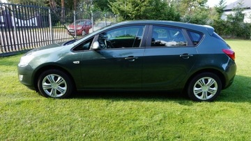 Opel Astra J Hatchback 5d 1.6 Twinport ECOTEC 115KM 2010 Opel Astra zarejestrowany, ubezpieczony. Gwarancja, zdjęcie 9