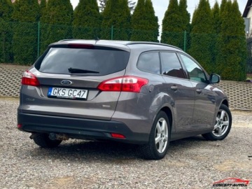 Ford Focus III Kombi 1.0 EcoBoost 125KM 2012 Ford Focus 125KM Navi Parkdistance Convers MY13 Benzyna 125KM, zdjęcie 5