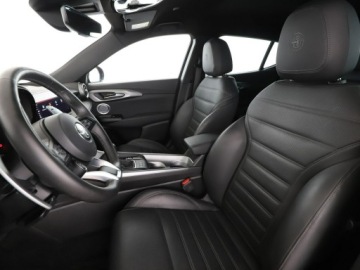 Alfa Romeo Tonale SUV PHEV 1.3 PHEV Q4 280KM 2022 Alfa Romeo Tonale PHEV 4x4 full LED skóra virtual, zdjęcie 12