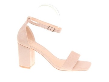 ZAMSZOWE SANDAŁY NA SŁUPKU Pink r.40