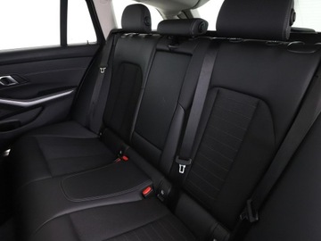 BMW Seria 3 G20-G21 2020 BMW 330 PHEV full LED virtual cocpit navi sportowe, zdjęcie 16