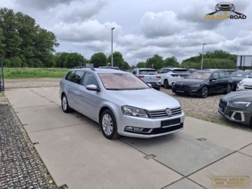 Volkswagen Passat B7 Variant 1.4 TSI BlueMotion 122KM 2013 Volkswagen Passat 1,4 tsi 122KM klima elektryka grz.fot alu oplacony 1.4, zdjęcie 3