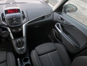 Opel Zafira C Tourer 1.4 Turbo ECOTEC 140KM 2012 Opel Zafira 1.4 Turbo, 7 miejsc, Klima, Tempomat, zdjęcie 7