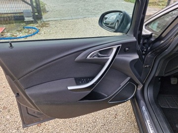 Opel Astra J Hatchback 5d 1.4 Turbo ECOTEC 140KM 2010 Opel Astra Sliczna 1.4 b Ful Opcja Bezwypadkowa Zarejestrowana Gwarancja, zdjęcie 15