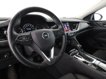 Opel Insignia I Sedan Facelifting 2.0 CDTI Ecotec 170KM 2017 Opel Insignia Automat Navi Kamera cofania, zdjęcie 13