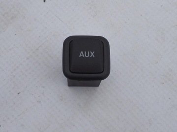 AP WTYCZKA AUX-IN 8J0035475 A1 A3 A4 A5 A6 A7 Q3
