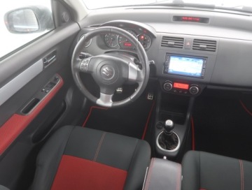 Suzuki Swift IV Hatchback 3d 1.6 VVT Sport 125KM 2010 Suzuki Swift 1.6 Sport, GAZ, Navi, Klima, zdjęcie 6