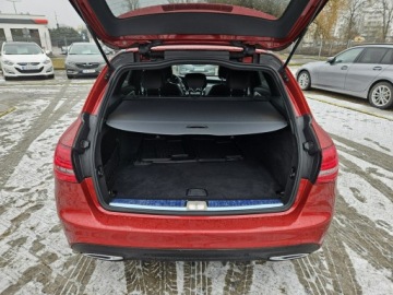 Mercedes Klasa C W205 Kombi Facelifting 2.0 220d 194KM 2019 Mercedes C 220 2,0 diesel 194KM Automat AMG, zdjęcie 15