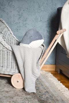 Wózek wiklinowy dla lalek niski SZARY pchacz