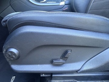 Mercedes GLC C253 2020 Mercedes-Benz GLC 300 de 4Matic diesel elektric 2.0 Hybryda Plug-in 194KM, zdjęcie 10