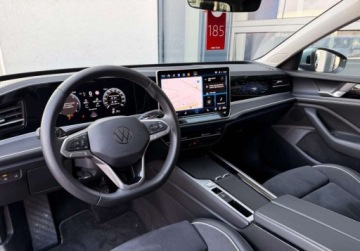 Volkswagen Passat B8 Variant Facelifting 2.0 TDI SCR 150KM 2024 Volkswagen Passat Variant Reflektory IQ Light Matrix Masaz Alcantara Sa, zdjęcie 18