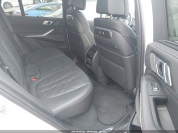BMW X5 G05 2025 BMW X5 M60i 2025 4.4l 4.4 Benzyna 523KM, zdjęcie 12