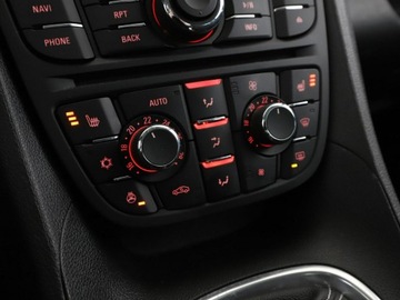 Opel Meriva II Mikrovan Facelifting 1.4 Turbo ECOTEC 120KM 2016 Opel Meriva navi grzane fotele klima-auto PDC, zdjęcie 25