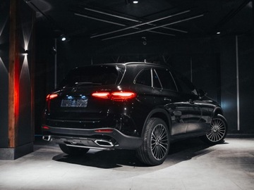 Mercedes GLC C254/X254 Coupe 2.0 300 258KM 2025 MERCEDES-BENZ GLC 300 4-Matic AMG Line 2.0 (258KM) 2025, zdjęcie 2