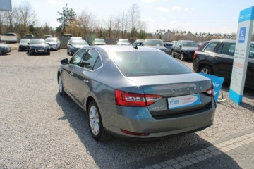 Skoda Superb III Liftback Facelifting 2.0 TDI SCR 150KM 2022 Škoda Superb Skoda Superb Ambition DSG Nawigacja, zdjęcie 7