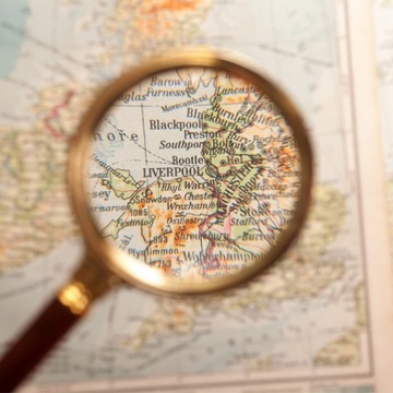 КЛАССИЧЕСКАЯ РУЧНАЯ ЛИНЗА С ЛУПОЙ