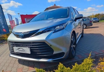 Toyota Sienna III 2021 Toyota Sienna 2.5 HSD HYBRYDA Gwarancja 83 tys. km Zobacz 2.7 Benzyna, zdjęcie 11