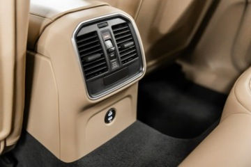 Porsche Macan SUV Facelifting II 2.0  265KM 2022 Porsche Macan T. 265 KM. Pakiet Chrono. Bezwypad., zdjęcie 34